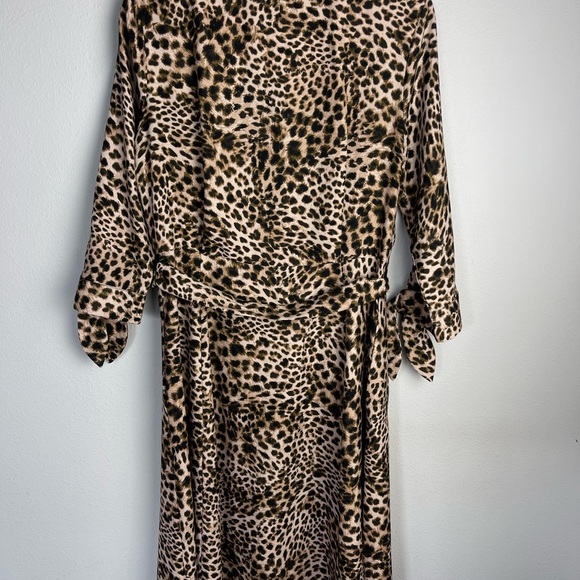 Calvin Klein animal print button down Midi Dress with belt fit & flare size 6 - Picture 5 of 16